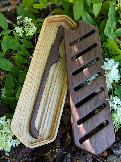 Bread Knife and Cutting Board Box Set